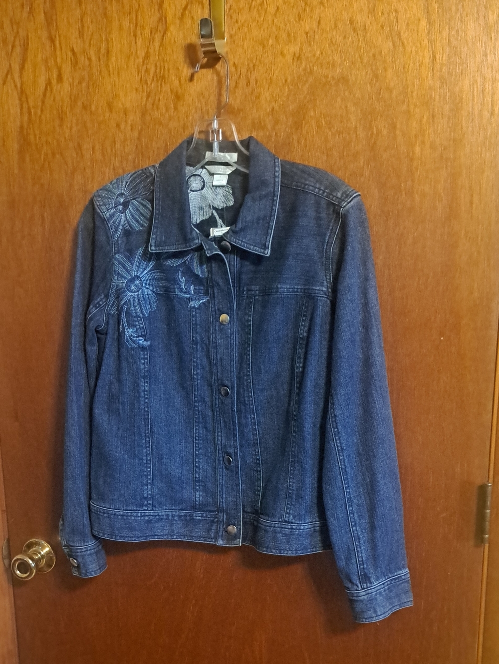 NWT Christopher & Banks Floral Embroided Jean Jacket Size Small